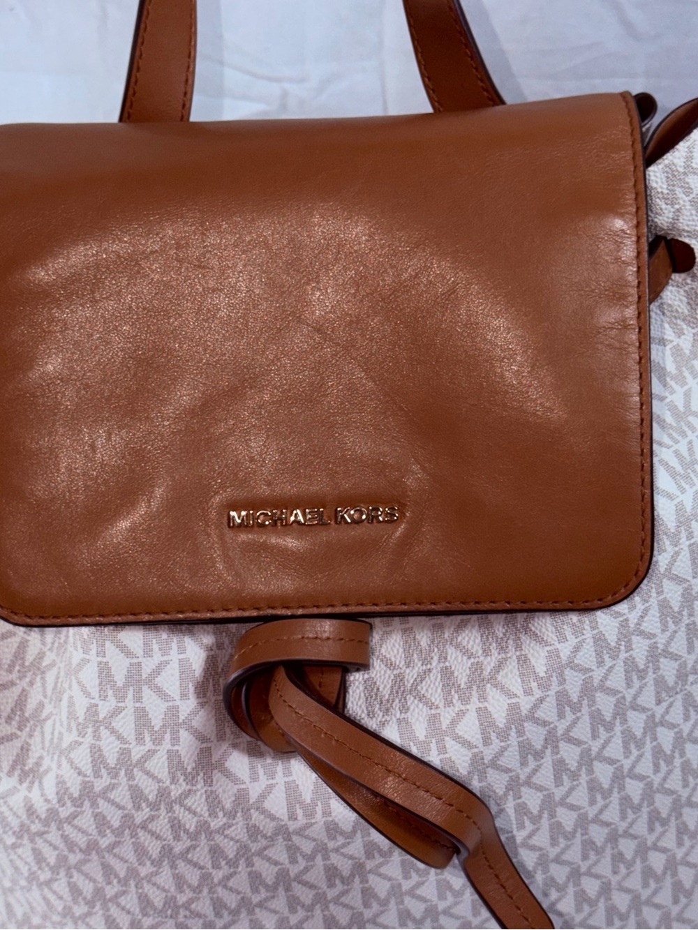 Michael Kors Junie Medium Monogram Backpack Cream Vanilla Brown Leather Flap Bag - Picture 5 of 12